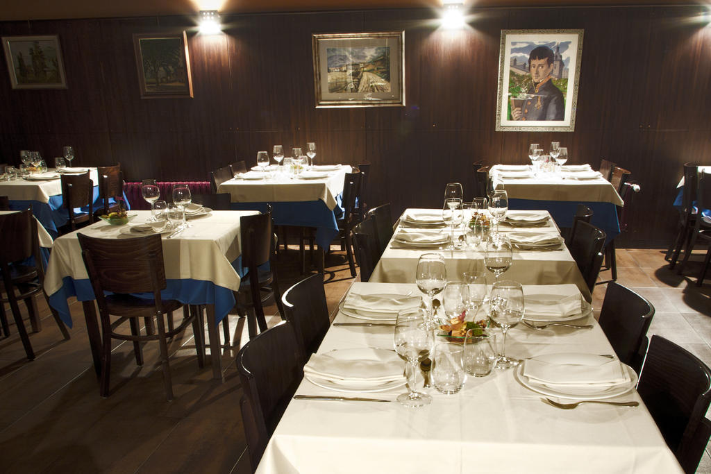 Hotel Restaurante Casa Pipo Tuna Exterior photo